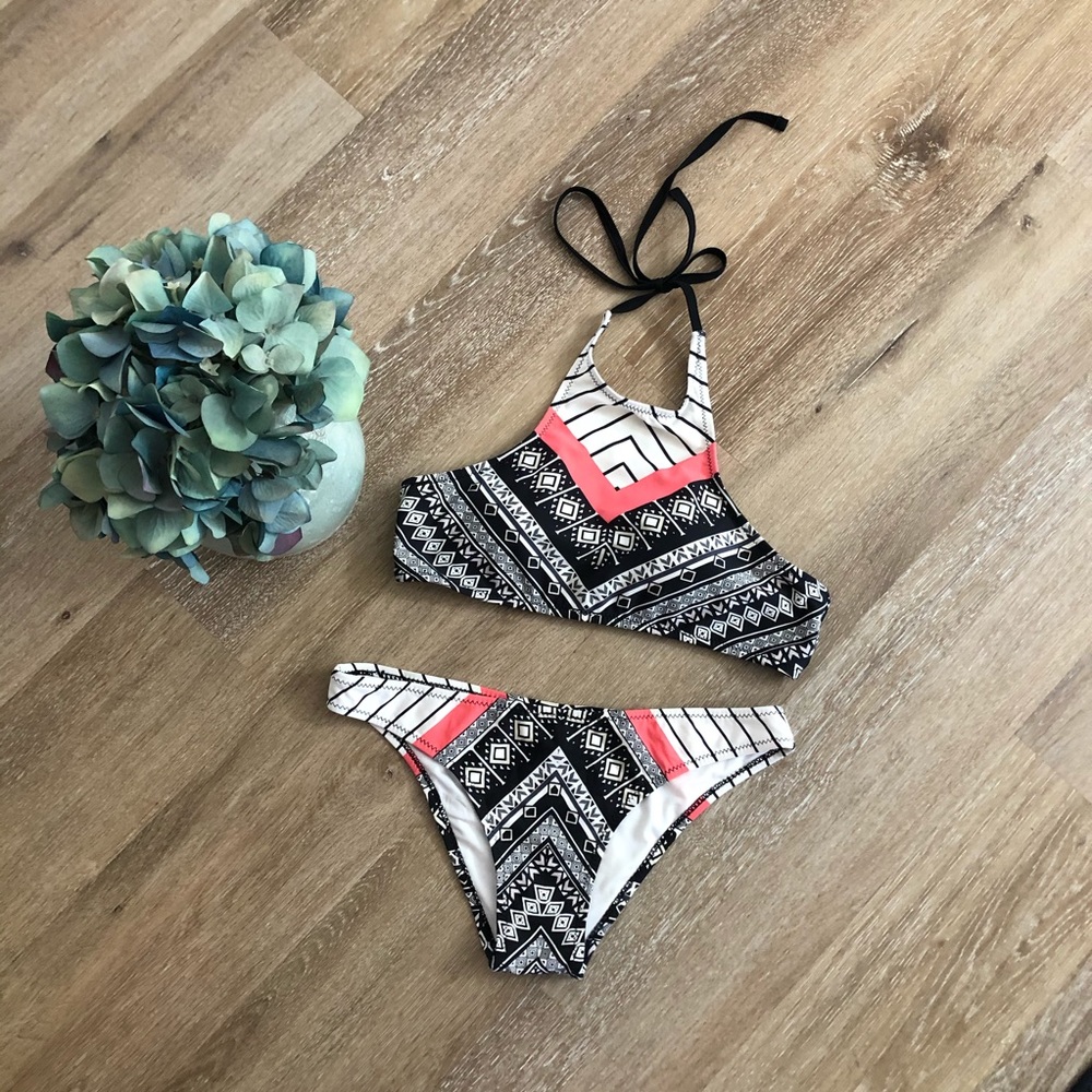 Cupshe Halter Bikini Size Small